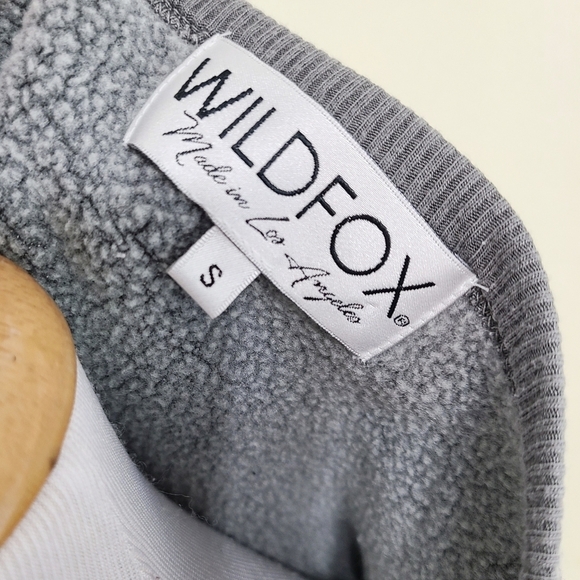 Wildfox Four Letters Flora cropped sweatshirt sherpa gray LOVE size small - Picture 8 of 10
